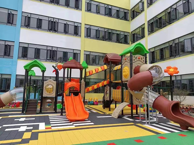 戶外兒童組合滑梯案例 5.jpg 戶外兒童組合滑梯案例 5.jpg