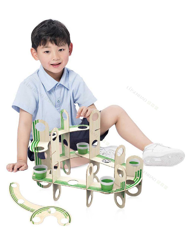 幼兒園積木建構游戲 1.jpg 幼兒園積木建構游戲 1.jpg